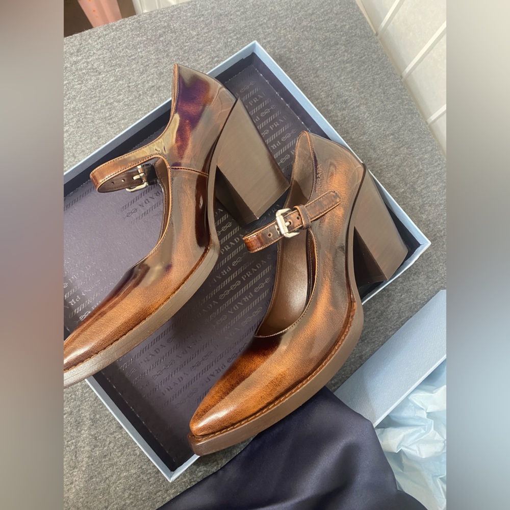 PRADA Marie-Jane brown leather pumps - Picture 13 of 16